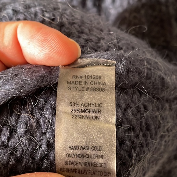 Soft surroundings women’s blue mohair blend knitted sweater in size large, tag - Picture 8 of 11